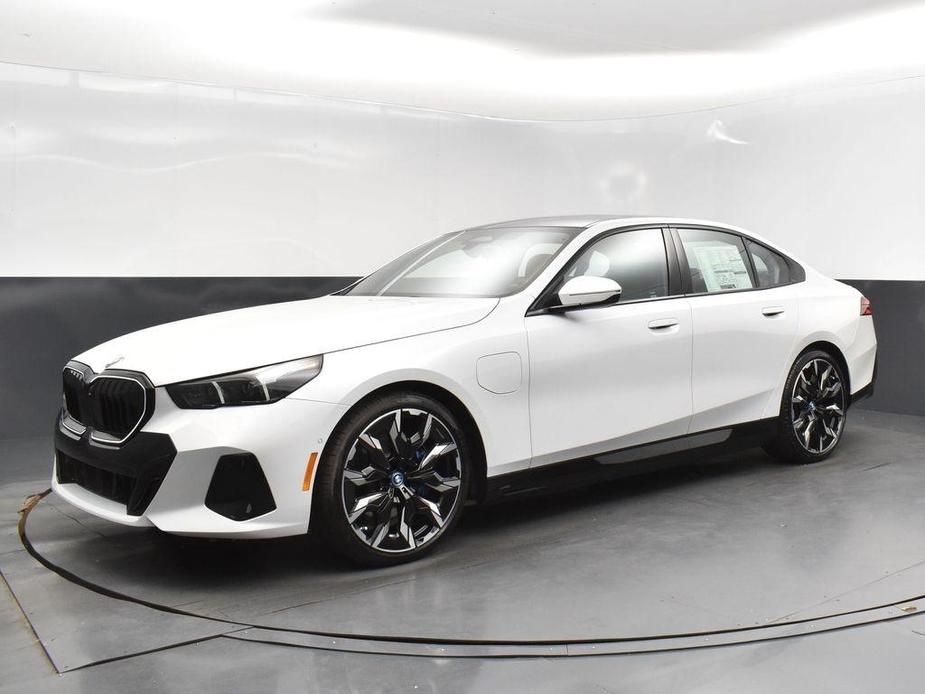 new 2025 BMW 550e car, priced at $87,655