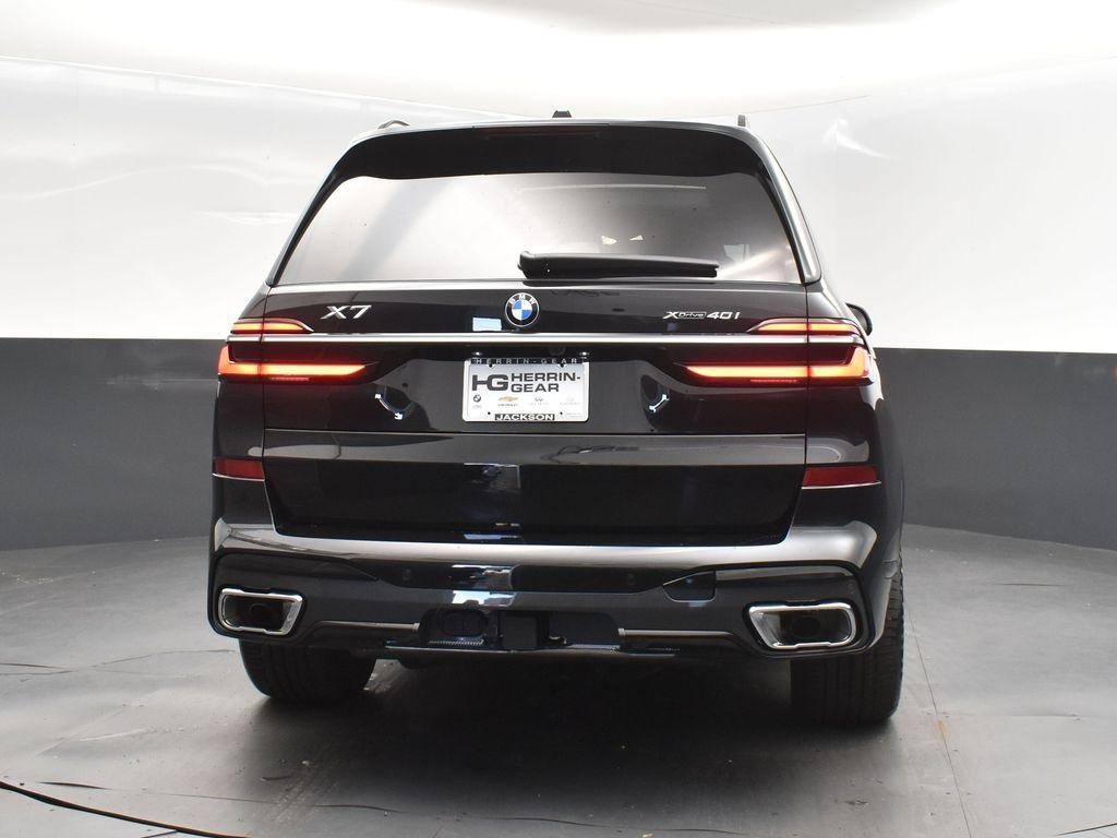 new 2026 BMW X7 car, priced at $100,745