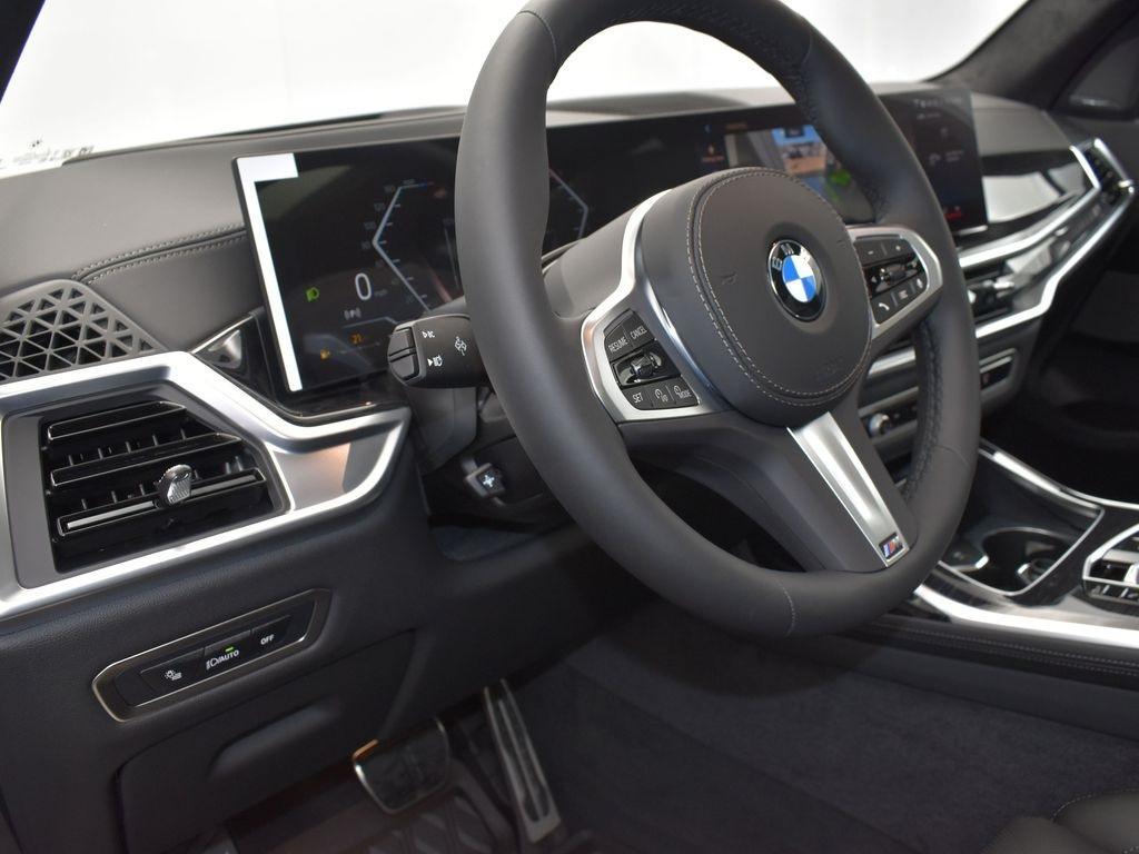 new 2026 BMW X7 car, priced at $100,745