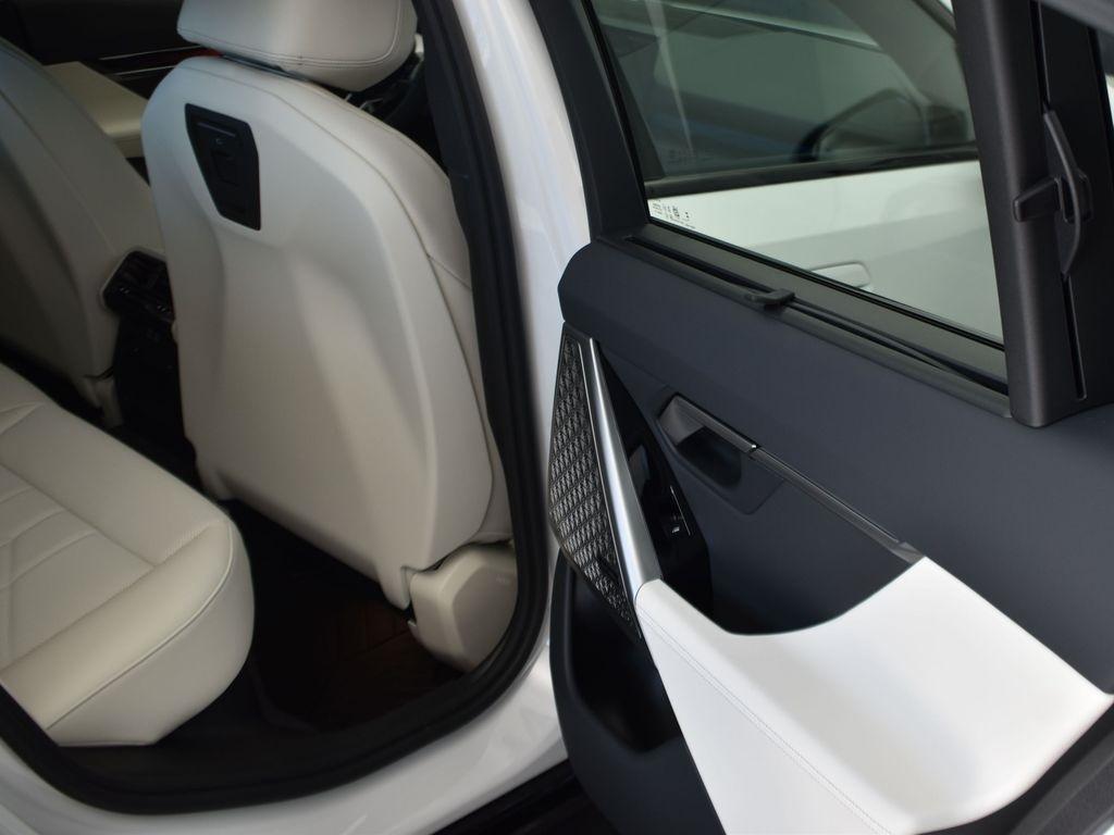 new 2026 BMW 550e car, priced at $85,415