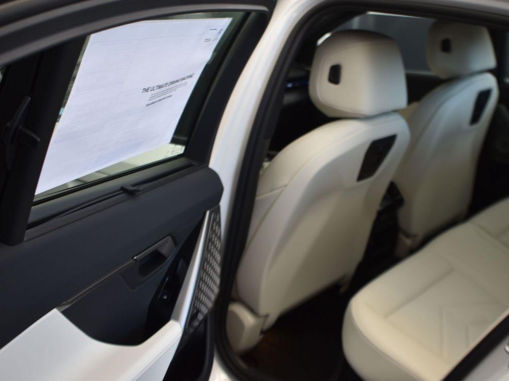 new 2026 BMW 550e car, priced at $85,415