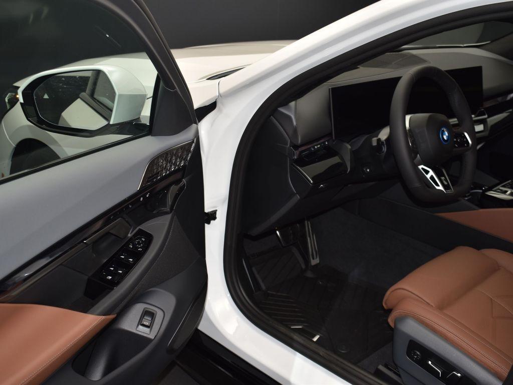 new 2026 BMW 550e car, priced at $84,915