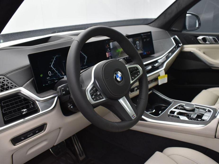 new 2025 BMW X7 car, priced at $95,750