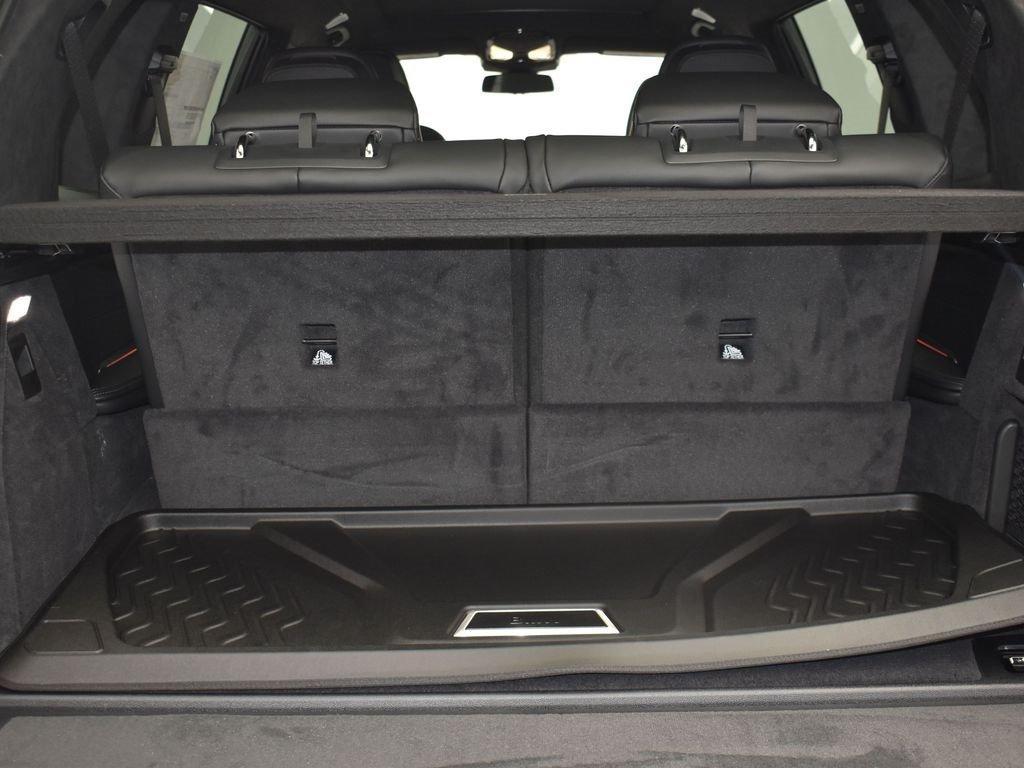 new 2026 BMW X7 car, priced at $128,335