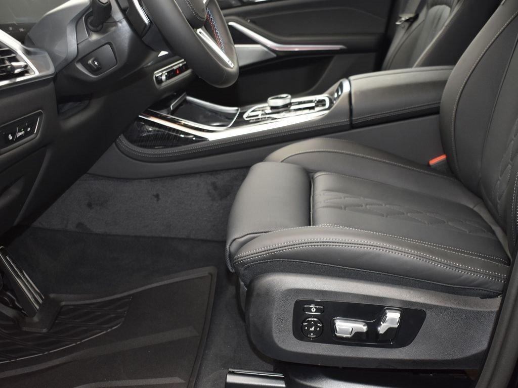 new 2026 BMW X7 car, priced at $128,335