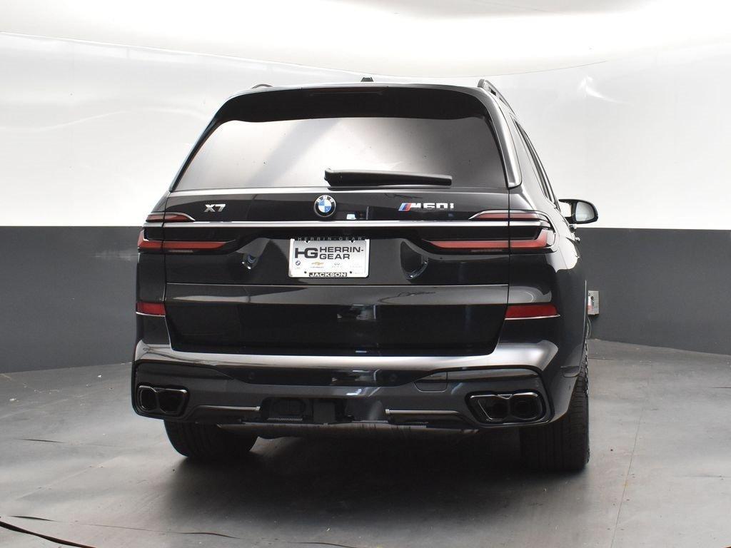 new 2026 BMW X7 car, priced at $128,335
