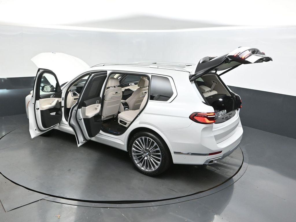 new 2026 BMW X7 car, priced at $97,865