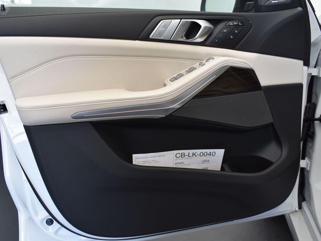 new 2026 BMW X7 car, priced at $97,865
