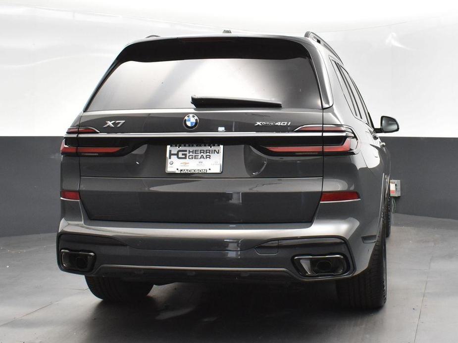 new 2025 BMW X7 car, priced at $99,600