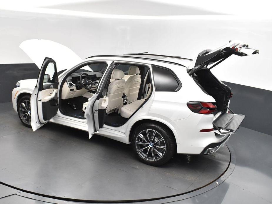 new 2025 BMW X5 PHEV car, priced at $87,725