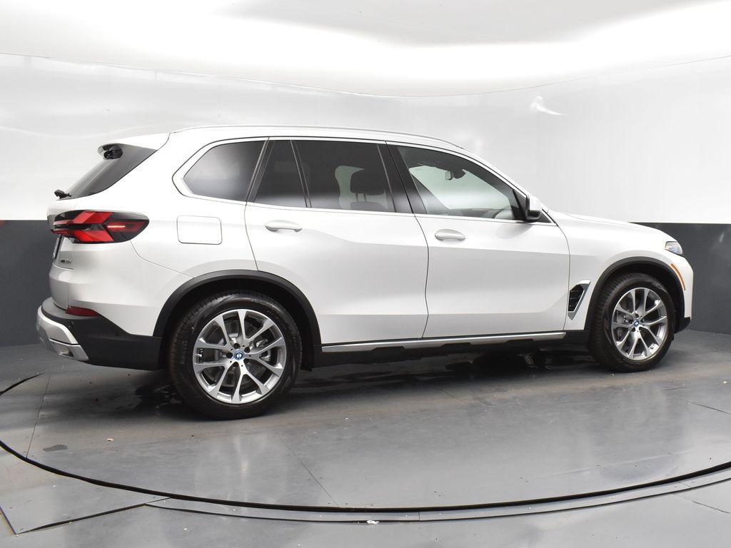 new 2025 BMW X5 PHEV car, priced at $80,390