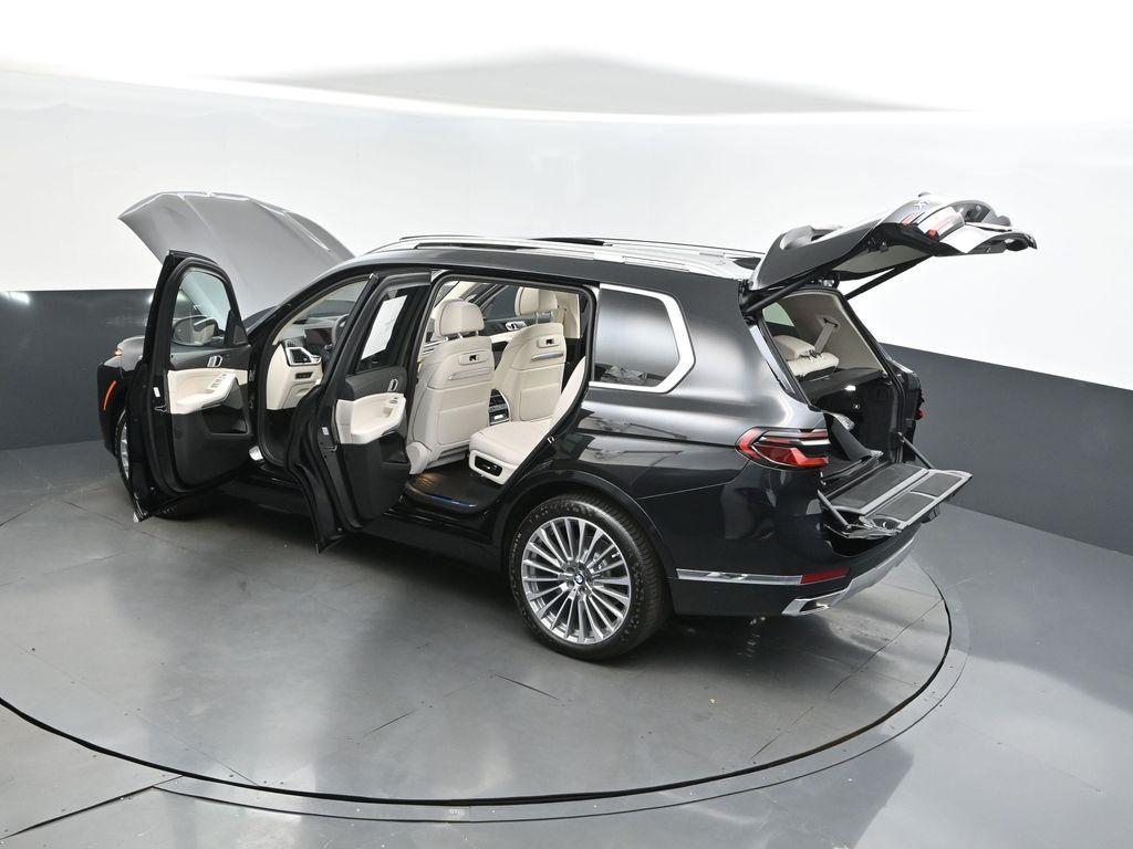 new 2026 BMW X7 car, priced at $97,895