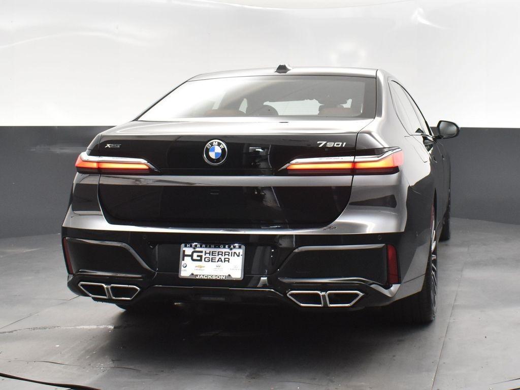 new 2025 BMW 760 car, priced at $137,080