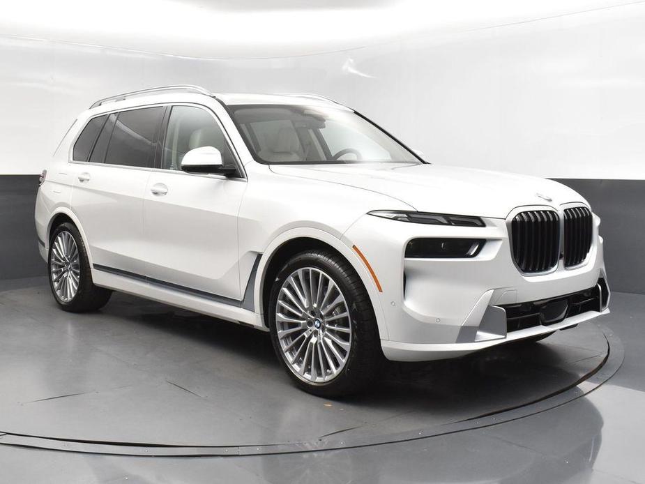 new 2025 BMW X7 car, priced at $93,450