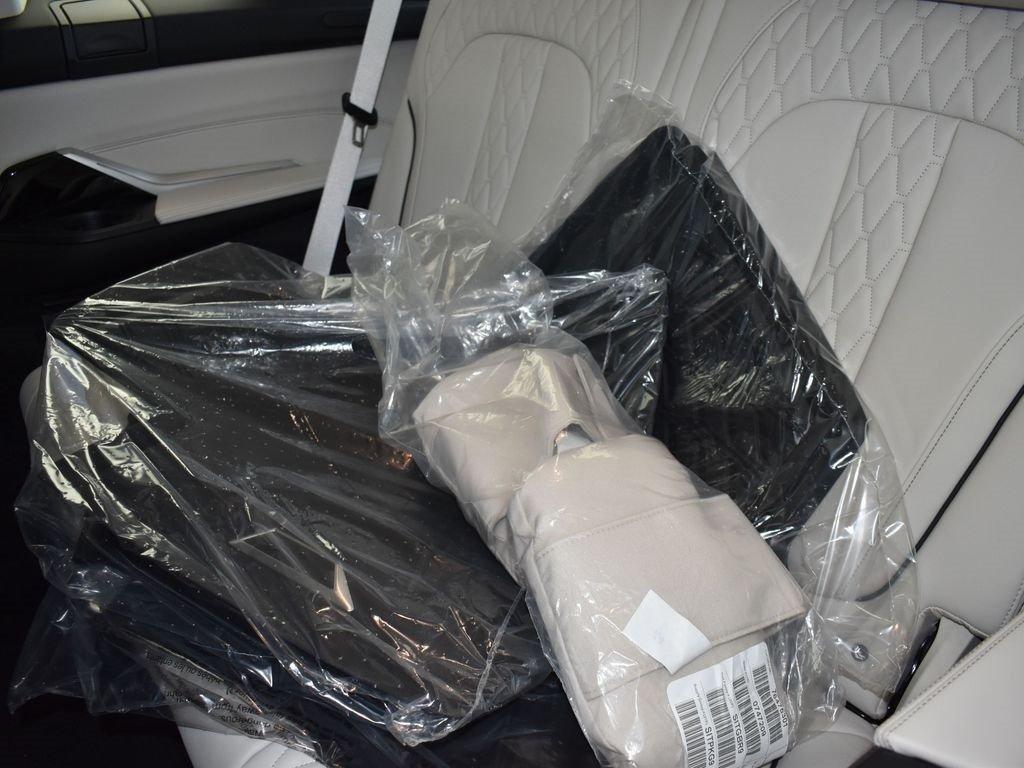 new 2026 BMW X7 car, priced at $96,585