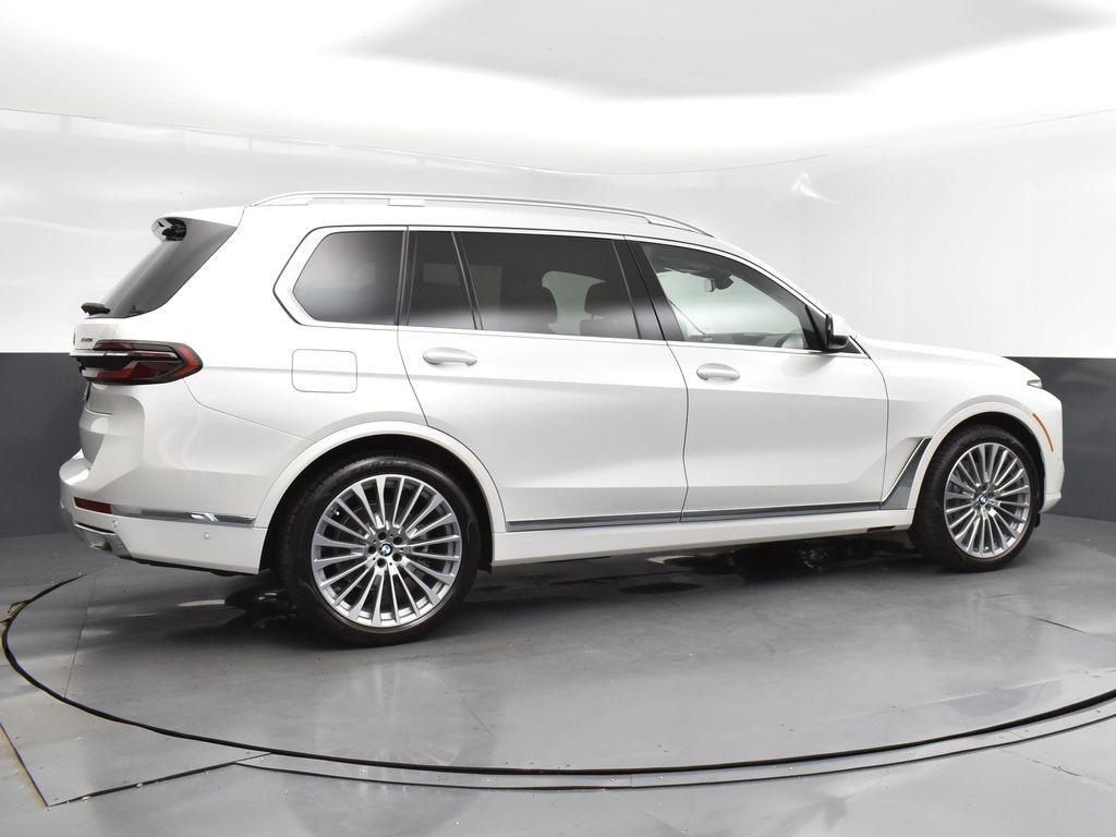 new 2025 BMW X7 car, priced at $93,400