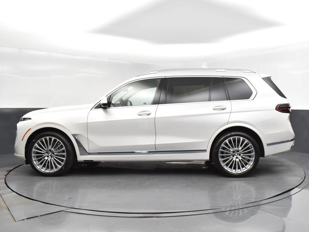 new 2025 BMW X7 car, priced at $93,400