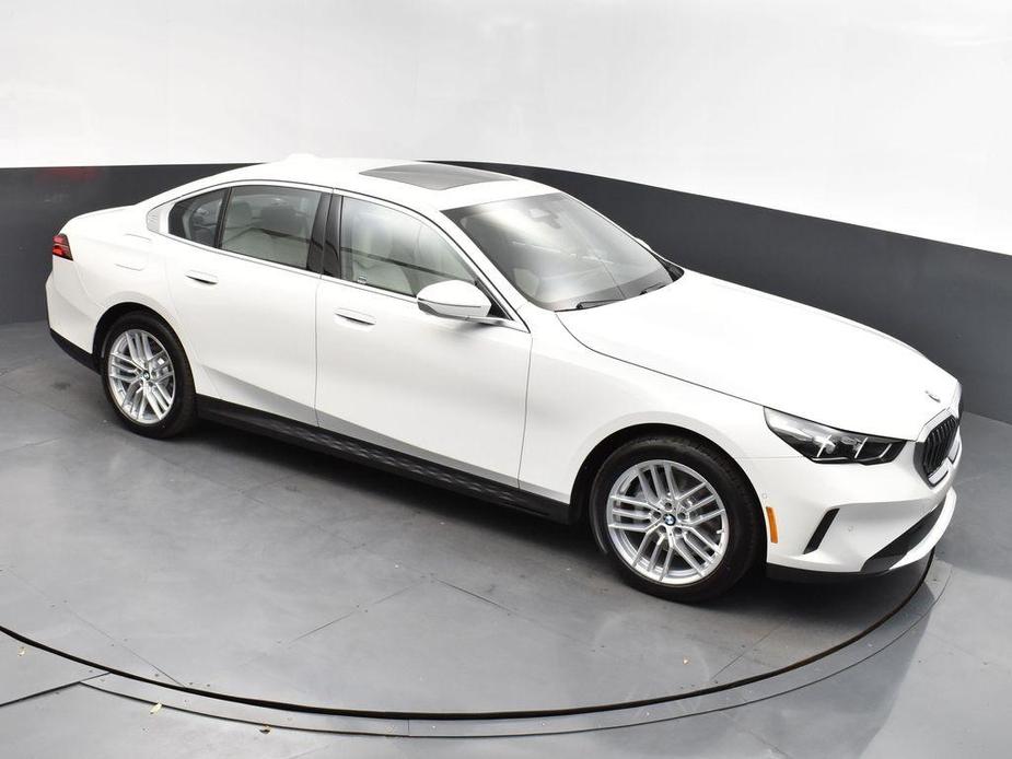 new 2024 BMW 530 car, priced at $60,375