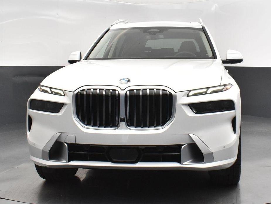 new 2025 BMW X7 car, priced at $89,600