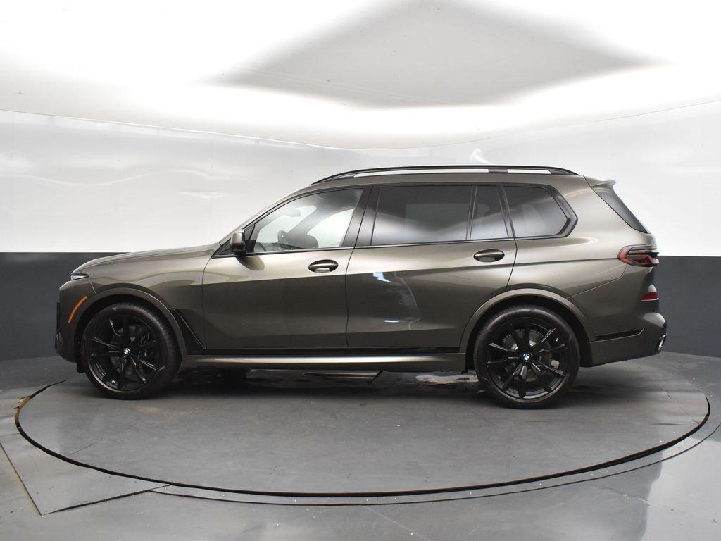 new 2026 BMW X7 car, priced at $100,785