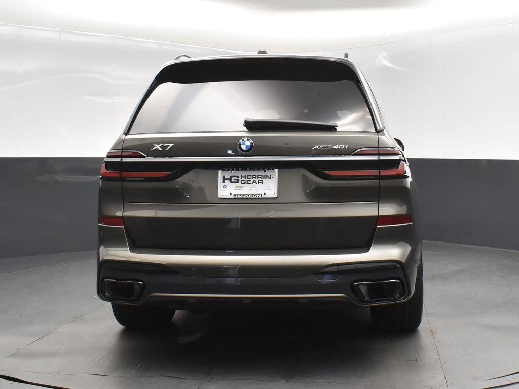 new 2026 BMW X7 car, priced at $100,785
