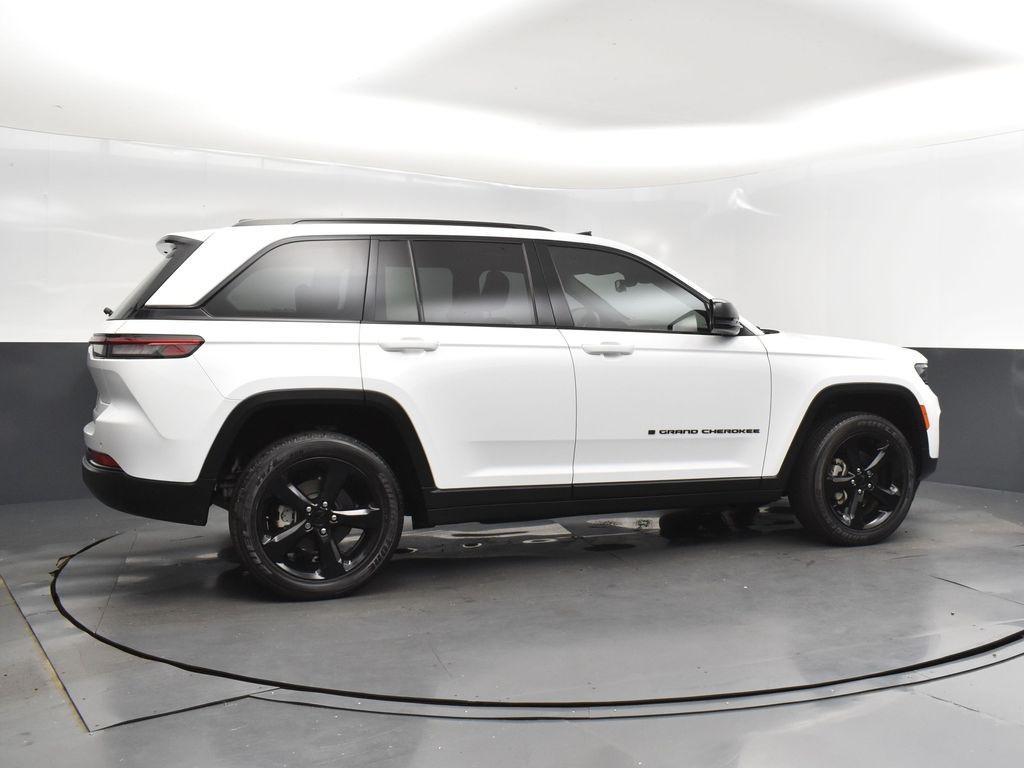 used 2023 Jeep Grand Cherokee car, priced at $30,000