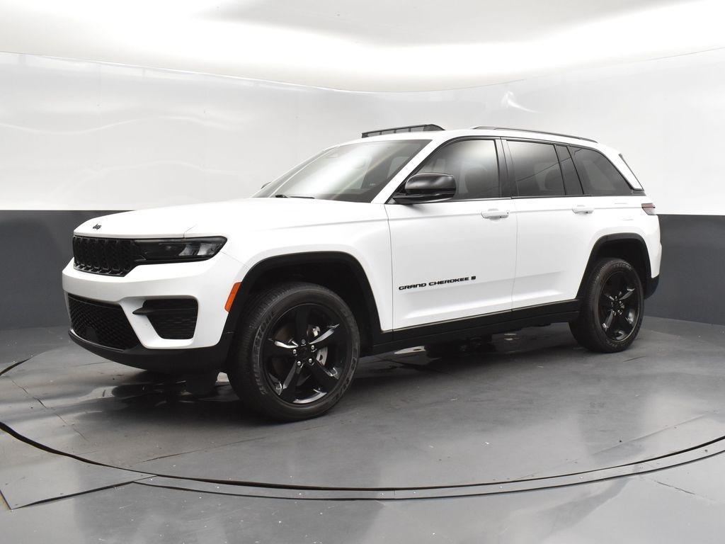 used 2023 Jeep Grand Cherokee car, priced at $30,000