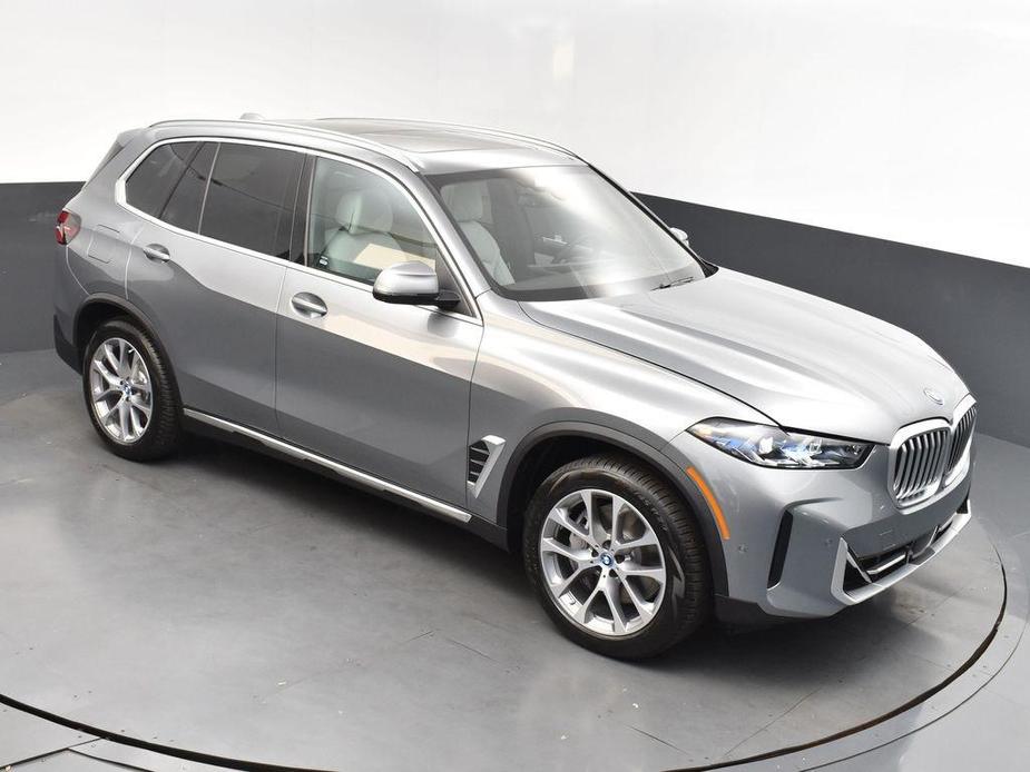 new 2025 BMW X5 PHEV car, priced at $79,740