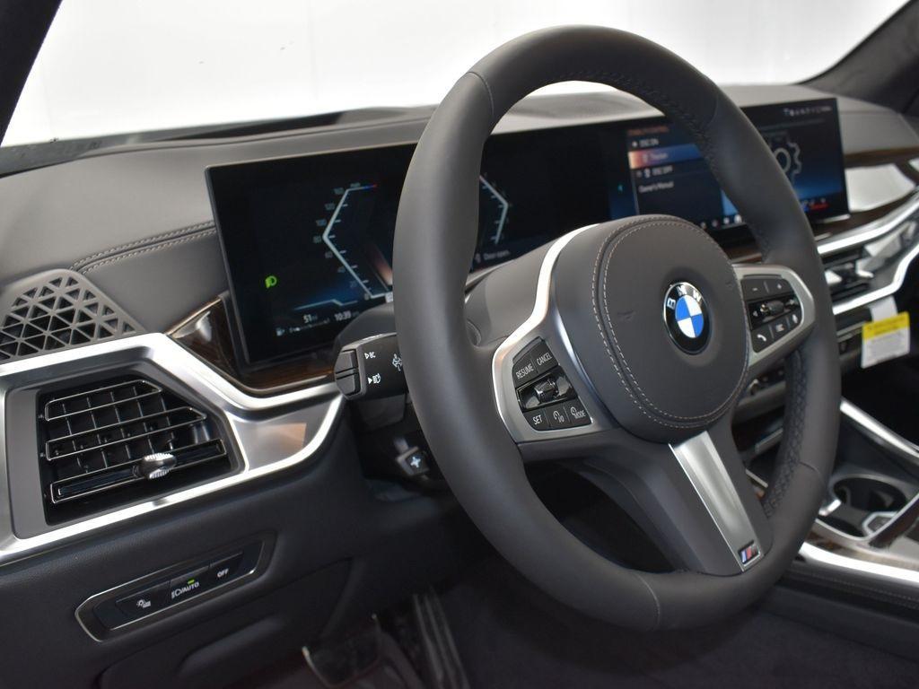 new 2026 BMW X7 car, priced at $102,530