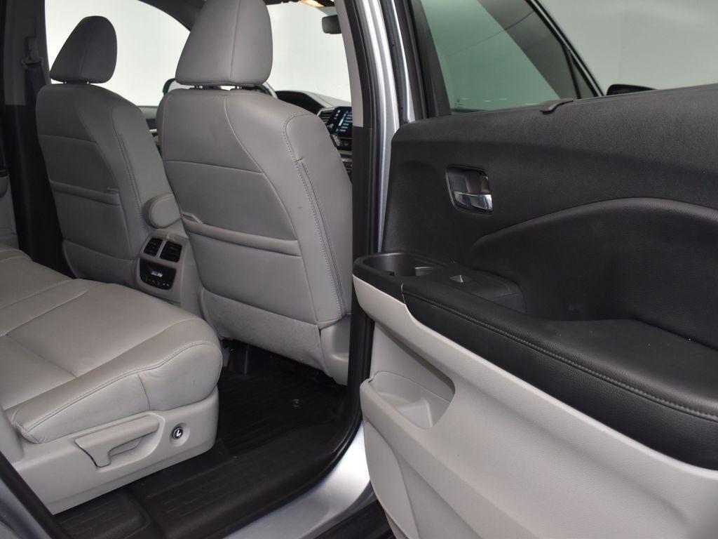 used 2022 Honda Pilot car, priced at $29,000