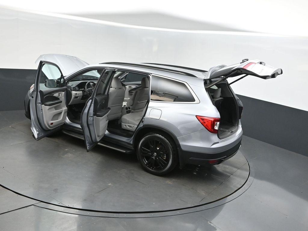used 2022 Honda Pilot car, priced at $29,000