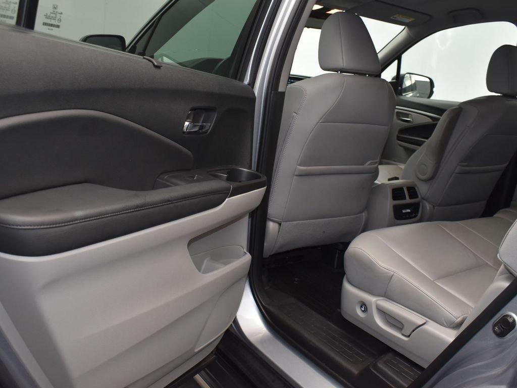 used 2022 Honda Pilot car, priced at $29,500