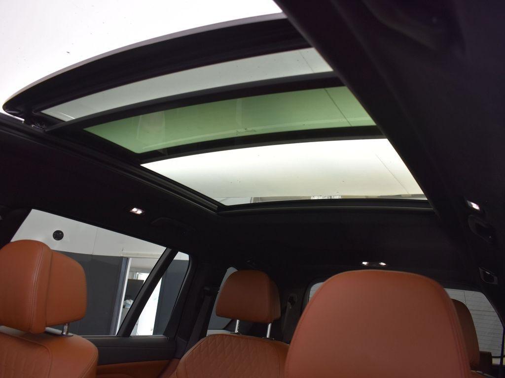 used 2022 BMW X7 car, priced at $60,000