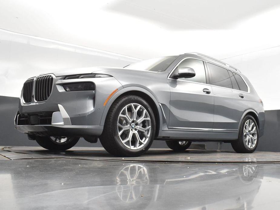 new 2025 BMW X7 car, priced at $95,720