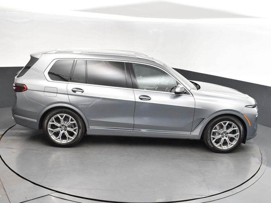 new 2025 BMW X7 car, priced at $95,720