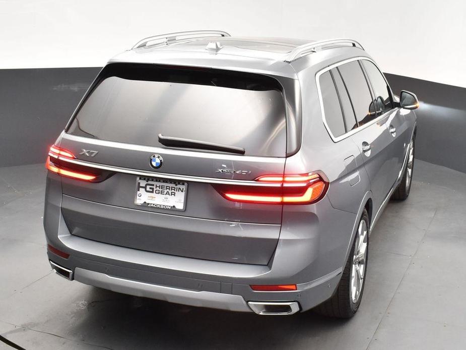 new 2025 BMW X7 car, priced at $95,720