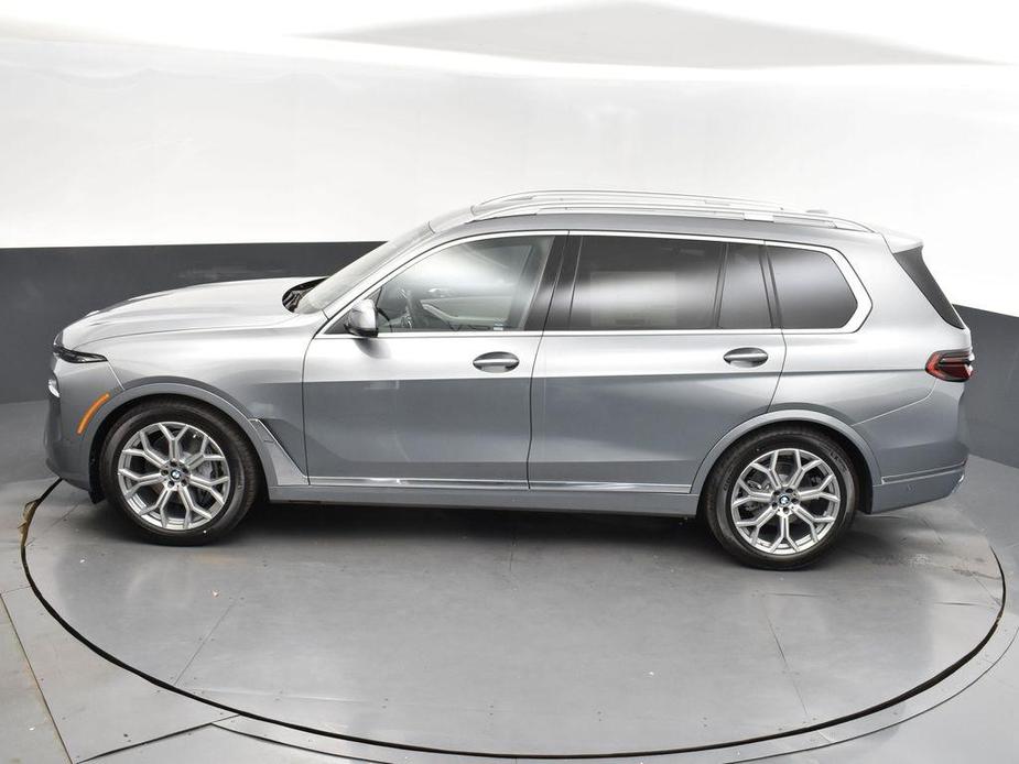 new 2025 BMW X7 car, priced at $95,720