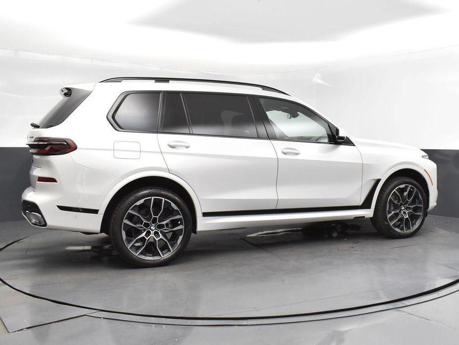 new 2025 BMW X7 car, priced at $100,350