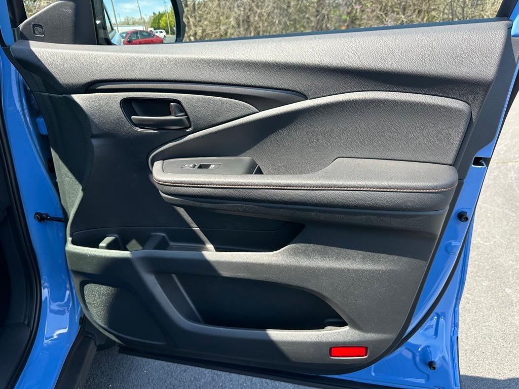 new 2025 Honda Ridgeline car, priced at $43,285