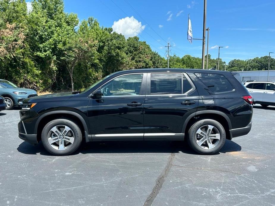 new 2025 Honda Pilot car, priced at $42,695