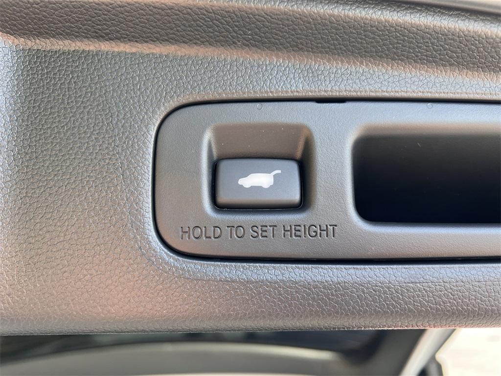 new 2026 Honda CR-V Hybrid car, priced at $42,100