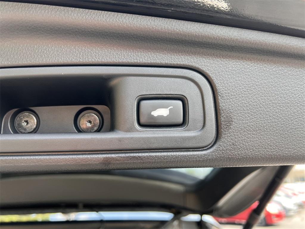 used 2019 Honda Pilot car, priced at $18,250