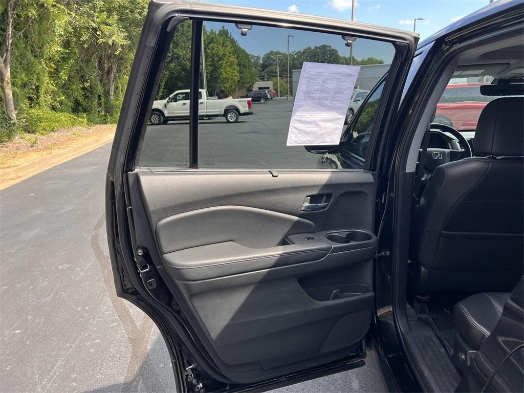 used 2019 Honda Pilot car, priced at $18,250