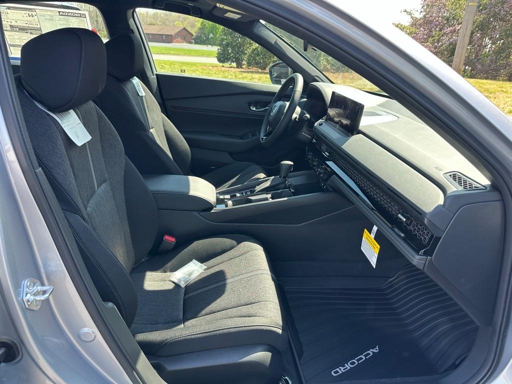 new 2025 Honda Accord Hybrid car, priced at $32,305