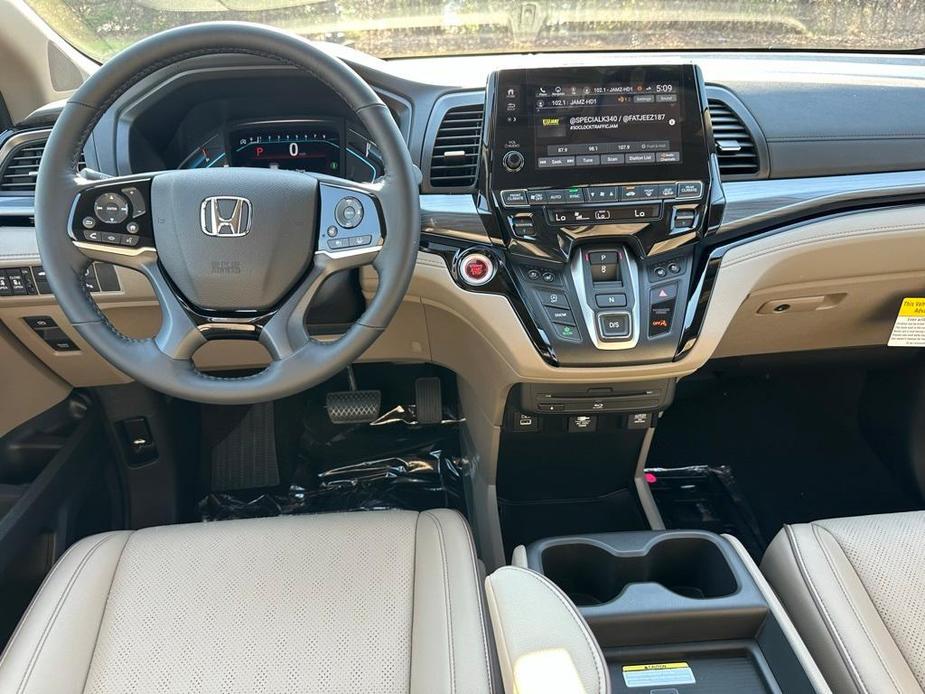 new 2024 Honda Odyssey car, priced at $48,220