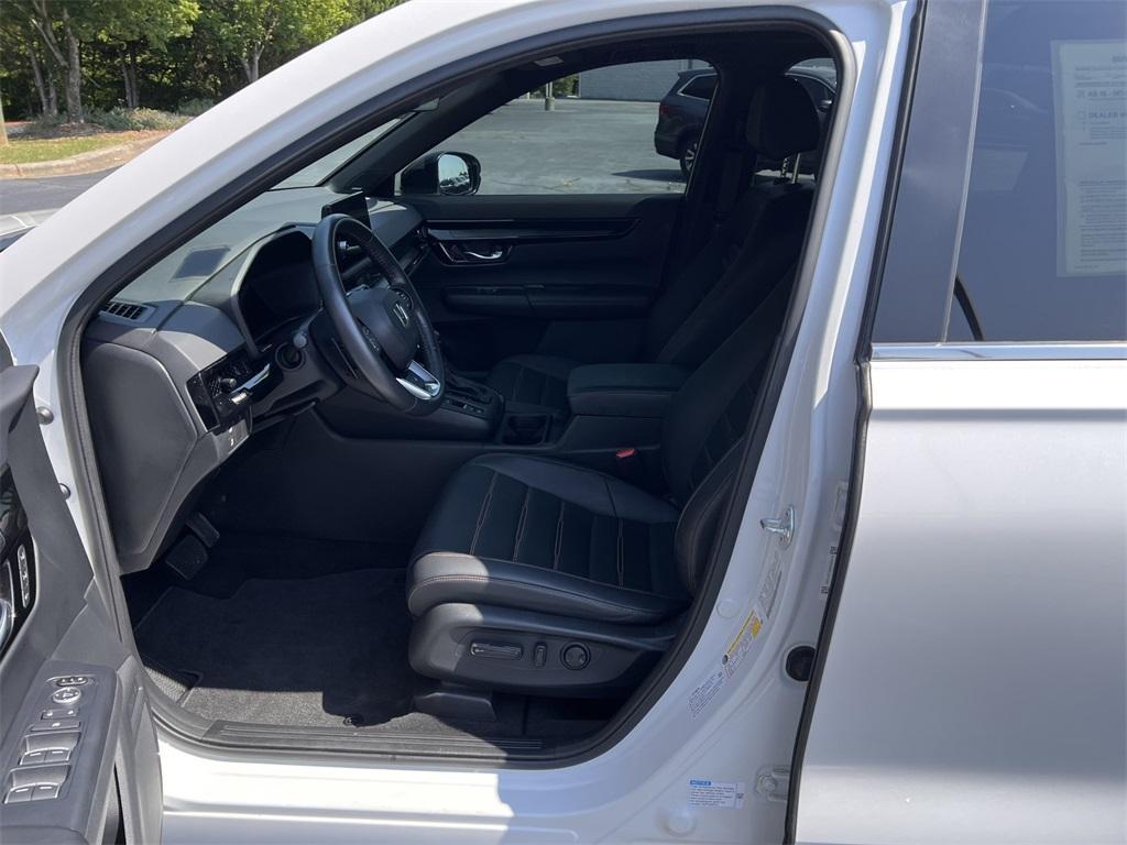 used 2023 Honda CR-V Hybrid car, priced at $32,250