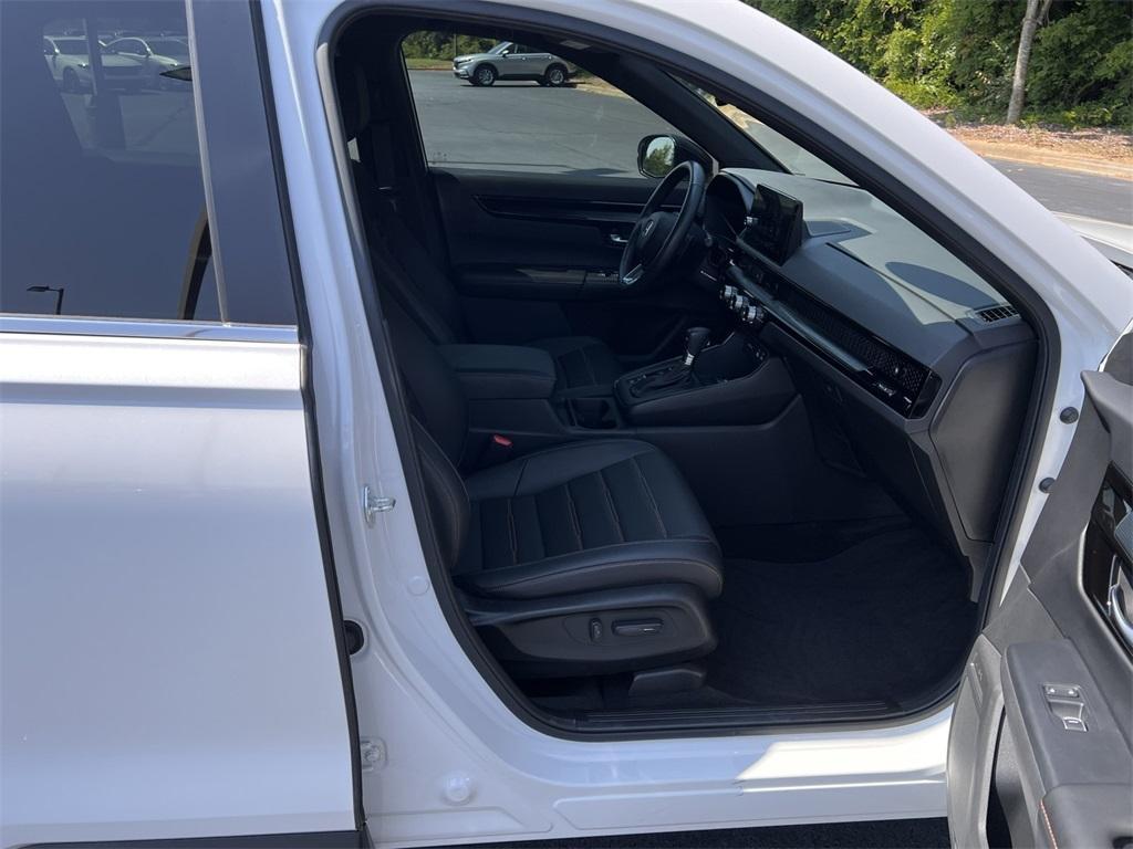 used 2023 Honda CR-V Hybrid car, priced at $32,250