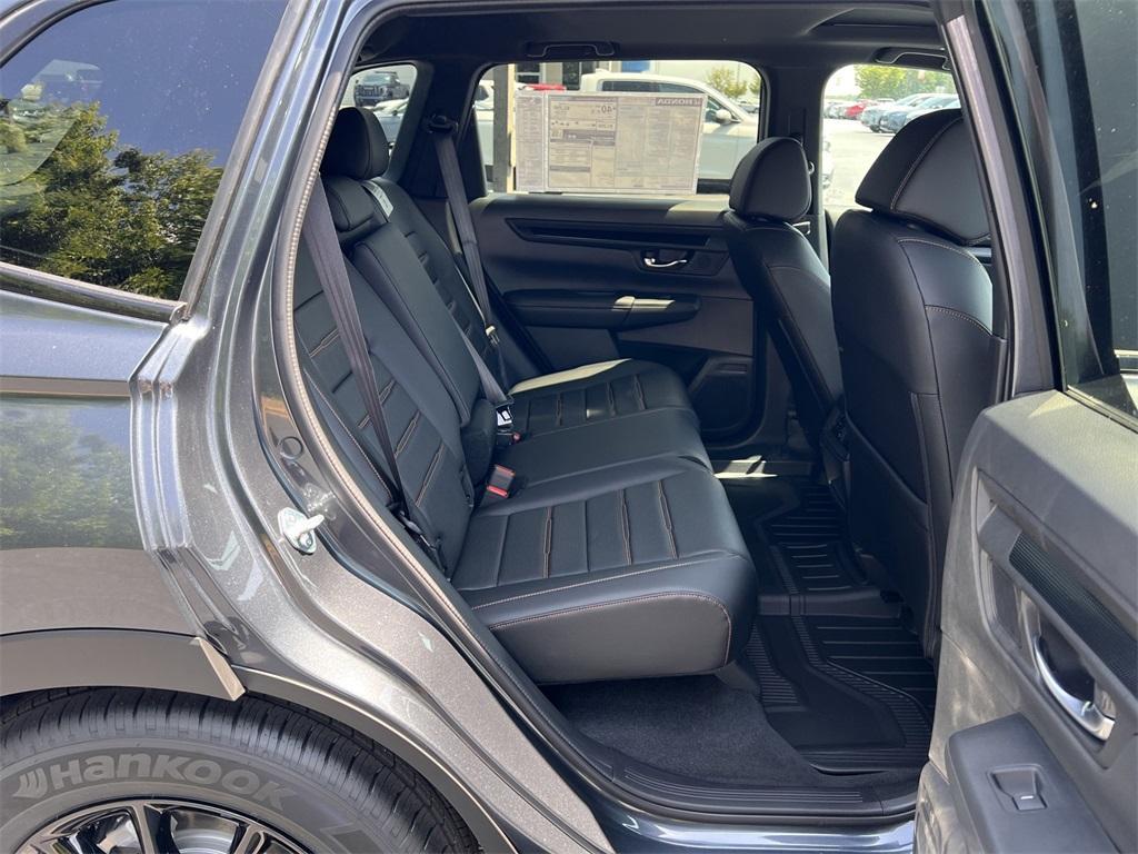 new 2026 Honda CR-V Hybrid car, priced at $38,620