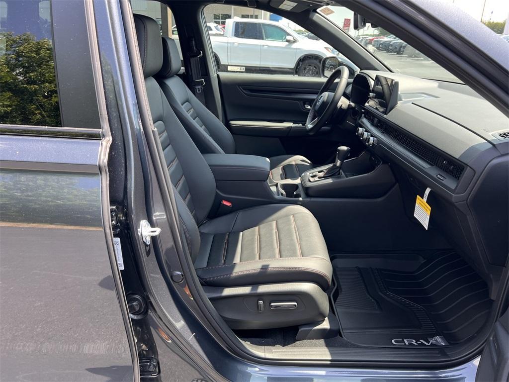 new 2026 Honda CR-V Hybrid car, priced at $38,620