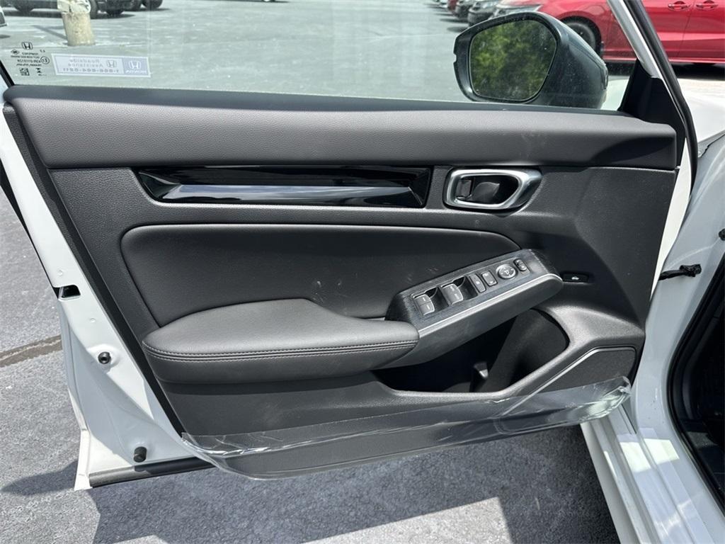 new 2025 Honda Civic Hybrid car, priced at $31,055